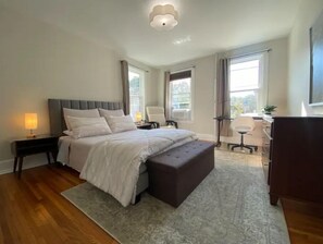 2 chambres, lit de bébé portatif, Wi-Fi, literie fournie