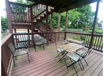 Boston 2bd King Bed near Harvard, MIT, subway near Boston. On-site free Parking