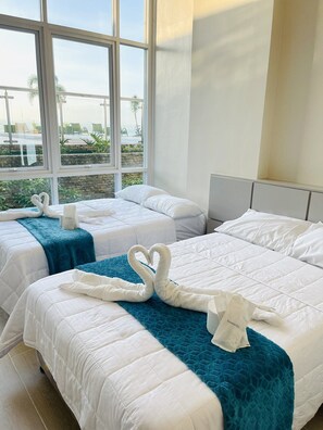 Individually decorated, individually furnished, desk, free WiFi - Mactan Beach front Suites (Lapu-Lapu)
