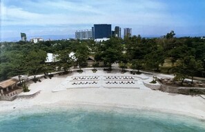 Appart'hôtel Exécutif | Vue sur la plage/l’océan