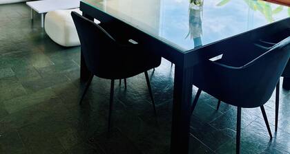 Amplio y Luminoso PH. Res Ana T, Campo Alegre