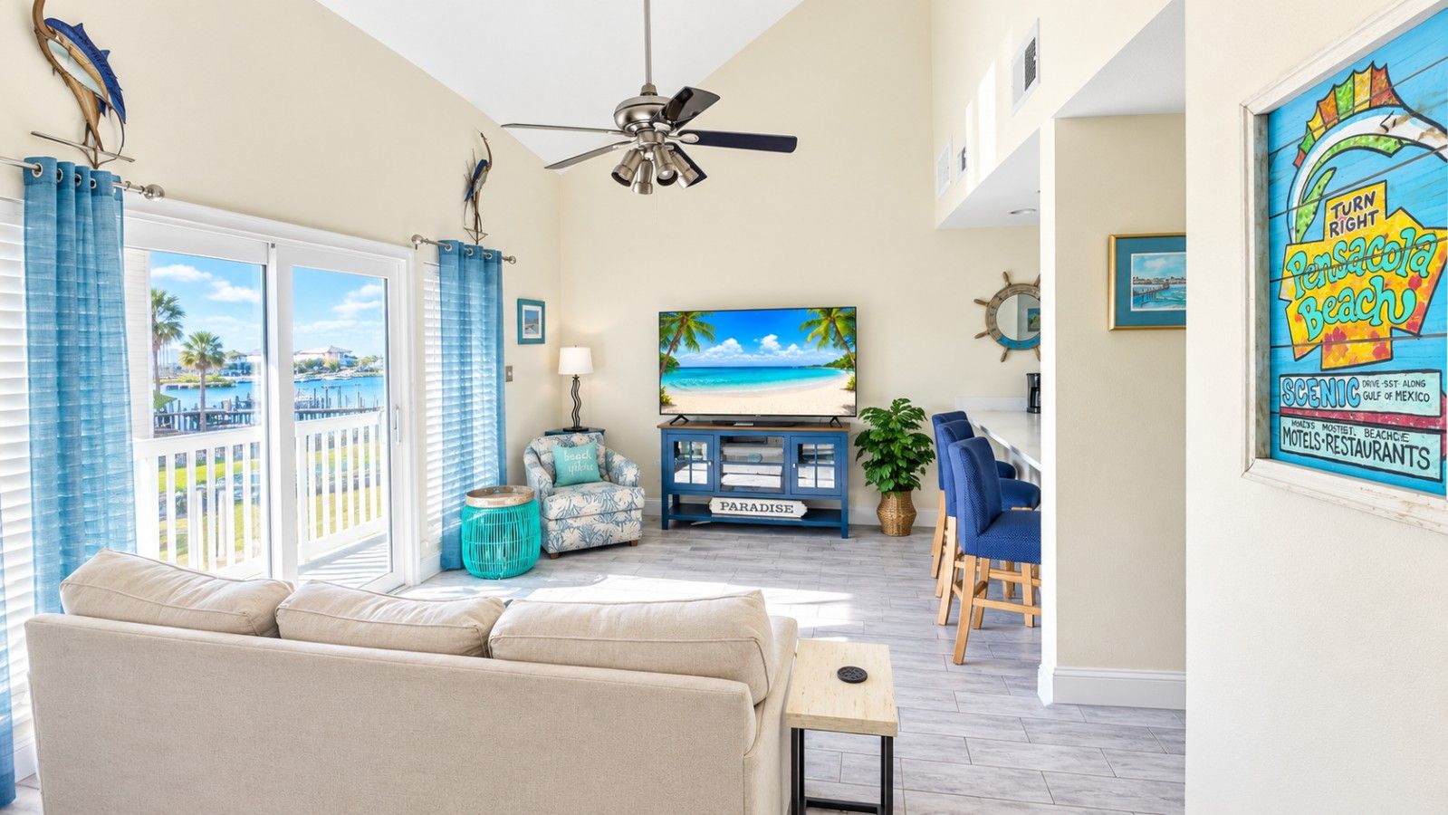 W204 Livingroom Waterview