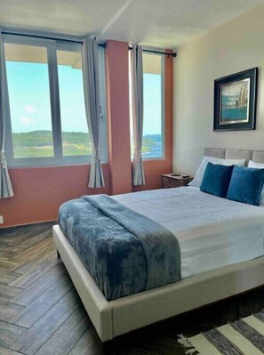 2 bedrooms, desk, iron/ironing board, free WiFi - Glo’s Ocean View (Fajardo)