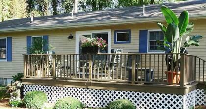 Happy Ours- Firepit, Bikes, Closest Neighborhood to Assateague Beach!