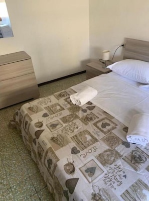 1 bedroom, free WiFi - Sky guest house (Pisa)