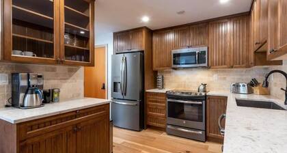 Large Village loft w/ Private Hot Tub & Own Sauna