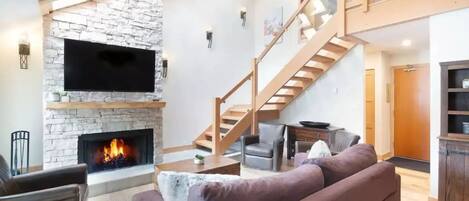 TV connectée, cheminée, jeux vidéo