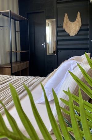 Design Triple Room | Individually decorated, individually furnished, free WiFi, bed sheets - Pousada Maria Parafina (Imbituba)