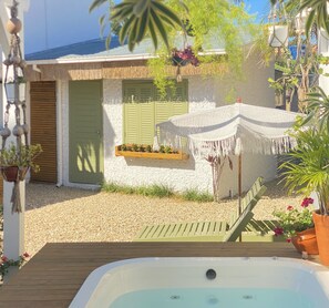 Courtyard view - Pousada Maria Parafina (Imbituba)