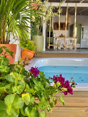 Outdoor spa tub - Pousada Maria Parafina (Imbituba)