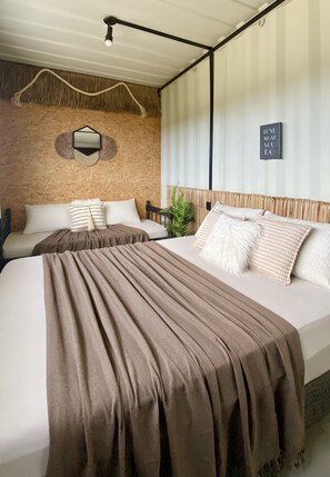 Quarto triplo superior | Individualmente decorados, individualmente mobiliados, Wi-Fi de cortesia