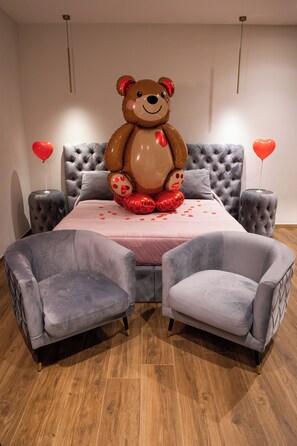 Luxury-Suite | Zimmersafe, Verdunkelungsvorhänge, Bügeleisen/Bügelbrett