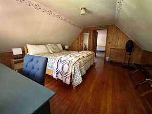 4 habitaciones, tabla de planchar con plancha, wifi y ropa de cama 