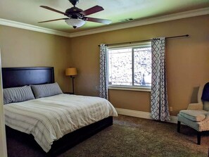 4 bedrooms, WiFi, bed sheets