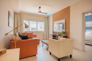 2 habitaciones, tabla de planchar con plancha y ropa de cama 