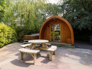 Property grounds - Homewood Pod (Preston)