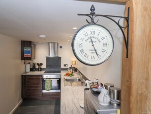 Cottage - The Nail Shed (Scarborough)