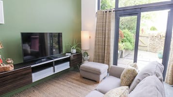 Cottage | Living area