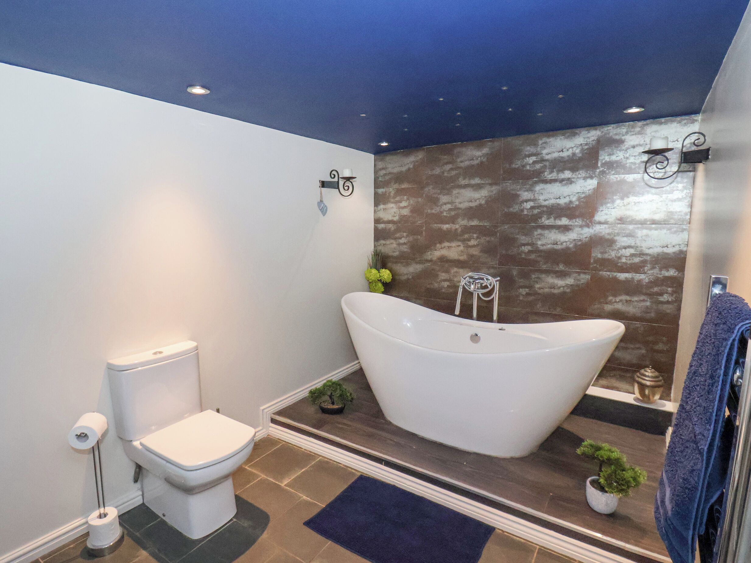 Cottage | Bathroom | Shower