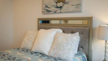 3 bedrooms, desk, free WiFi, bed sheets