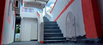 Mackenzie Guest House in St Thomas Jamaica. 3 bedroom  2 bathroom