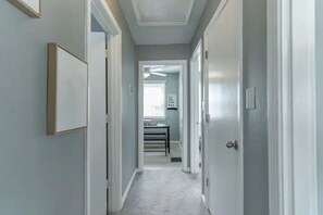 Interior - Beautiful Bungalow close to Downtown (Elizabethtown)