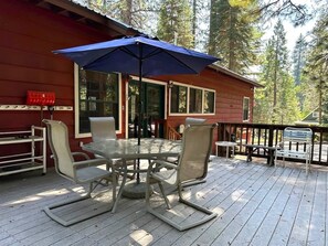 屋外ダイニングエリア