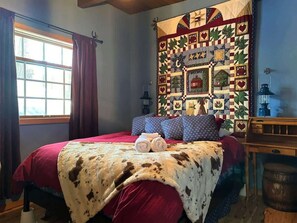 5 bedrooms, WiFi, bed sheets