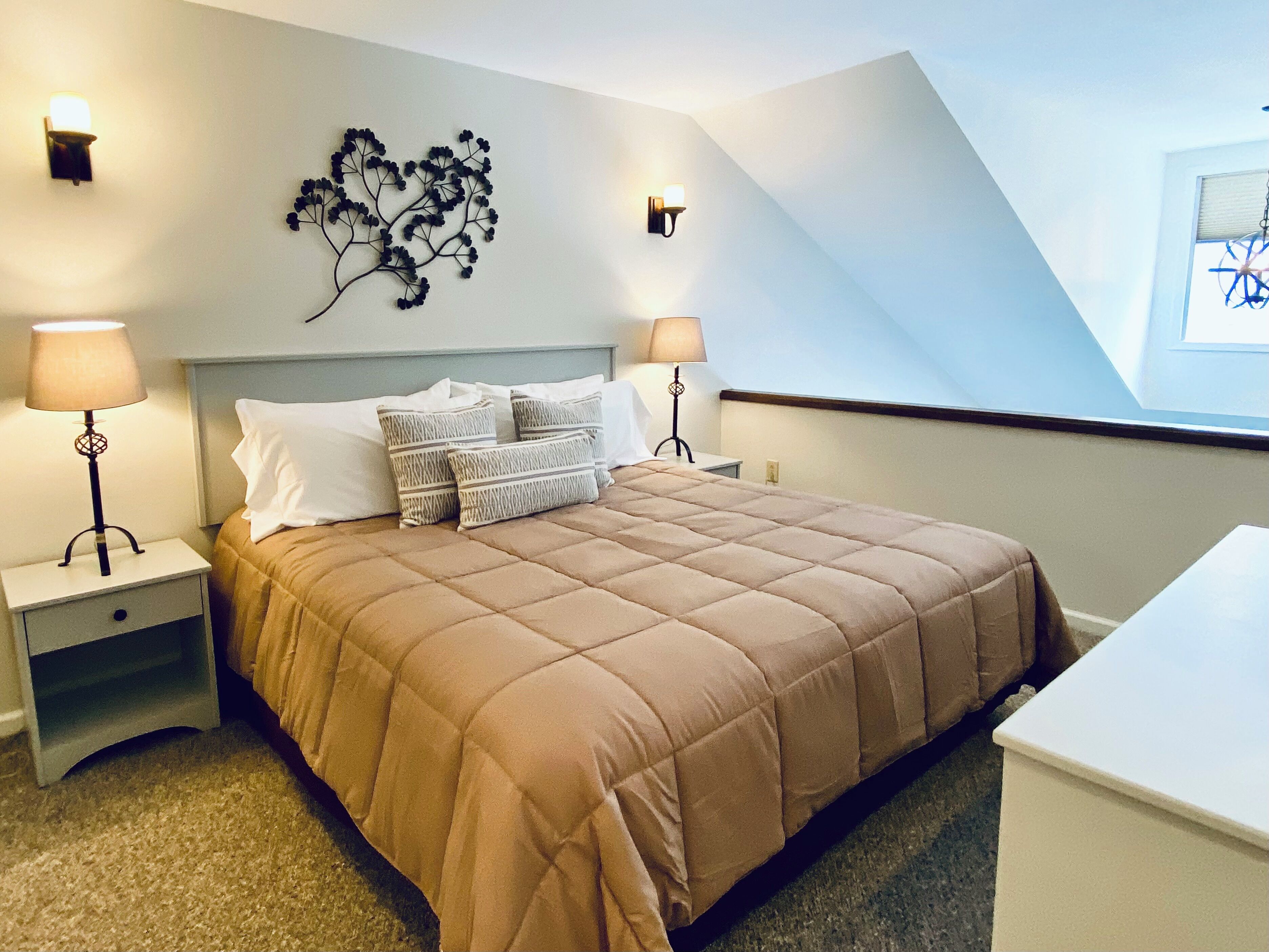 1 slaapkamer, een strijkplank/strijkijzer, gratis wifi, beddengoed