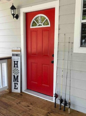 Exterior detail - Lakeview Oasis (Nevada)