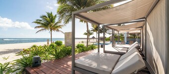 Cancun 1 BD luxury apartment with private beach