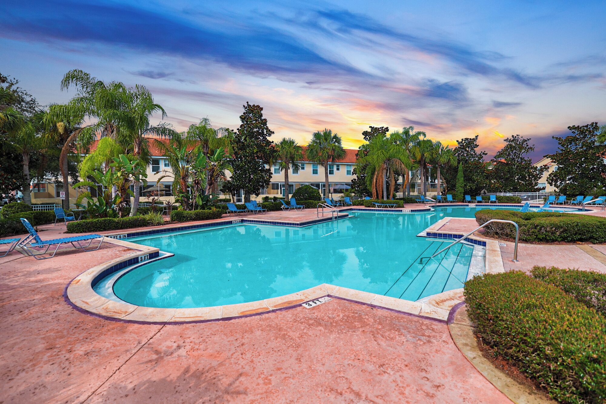 Udendørs pool, opvarmet pool