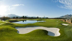 Golf - Headwaters Private Residences at Eagle Ranch Resort (Invermere)