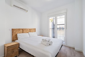 1 chambre, fer et planche à repasser, Wi-Fi gratuit, draps fournis