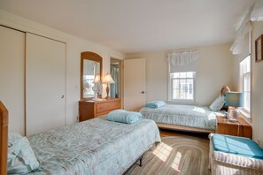 3 Schlafzimmer, Schreibtisch, Internetzugang, Bettwäsche