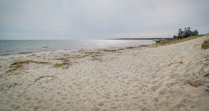 Walk to Beach: Chatham Gem w/ Ocean-View Sunroom!