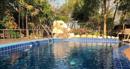 Tafelberg. Bungalow with Swimming Pool and balcony