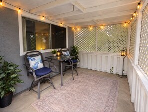 Terrace/patio - Family House with Httb Playgr BBQ Firept (Calgary)