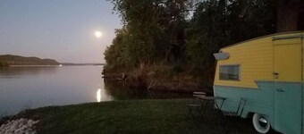 BYOT! Tenting w/Kayaks on the Mississippi River!