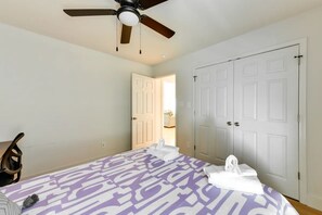 3 bedrooms, iron/ironing board, travel crib, free WiFi