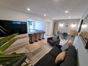 Fernseher