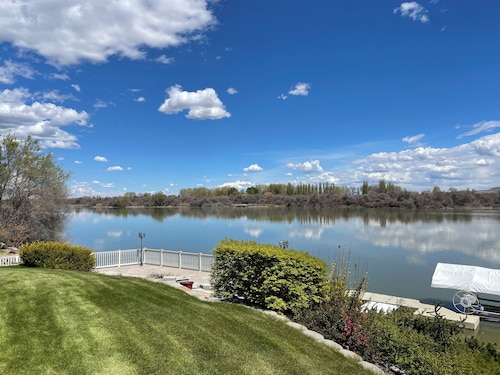 Beautiful Snake River Property