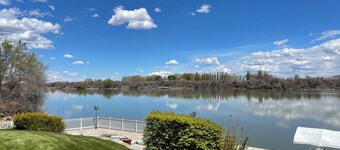 Beautiful Snake River Property