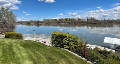 Beautiful Snake River Property