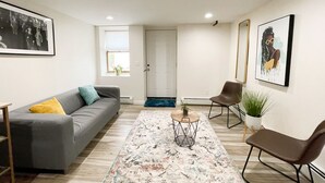 Interior - Fox Point Modern Apartment (Providence)