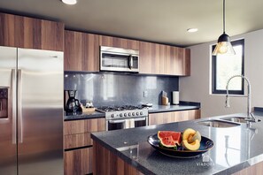 Fridge, microwave, oven, stovetop - ★Roof top Apartment in Condesa 2BR, 2BA (Hipódromo)