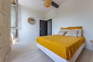 2 chambres, chambres insonorisées, fer et planche à repasser, Wi-Fi