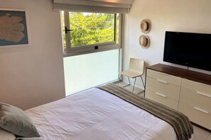 2 chambres, fer et planche à repasser, Wi-Fi gratuit, draps fournis