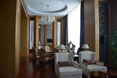 Howard Johnson Puhui Plaza Chongqing Qijiang