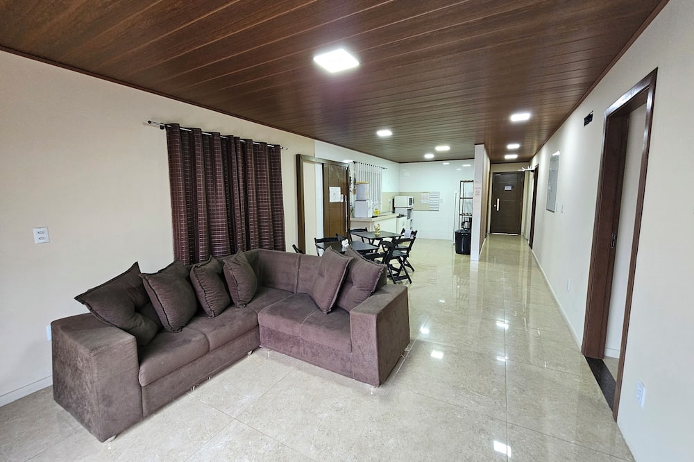 Hospedagem Costa BNU